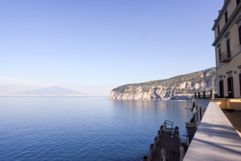 Villa-Crawford-View-From-Centre-Terrace-1024x684